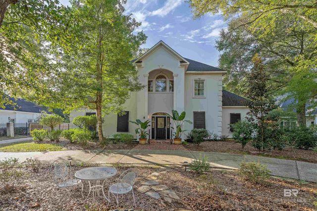 109 Pinetop Circle, Fairhope, AL 36532