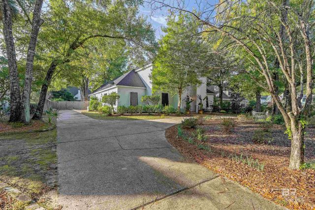 109 Pinetop Circle, Fairhope, AL 36532