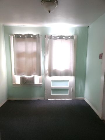 910 E 13th, Austin, TX 78702