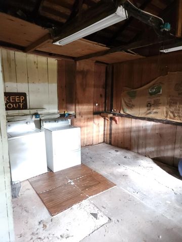 910 E 13th, Austin, TX 78702