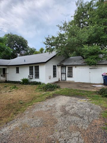 910 E 13th, Austin, TX 78702