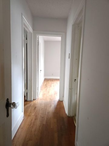 910 E 13th, Austin, TX 78702