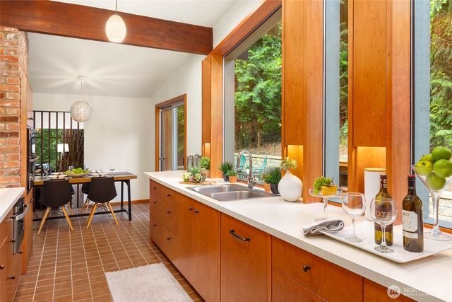 14460 NE 16th Place, Bellevue, WA 98007