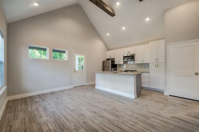 1213 Armstead Street A, Houston, TX 77009