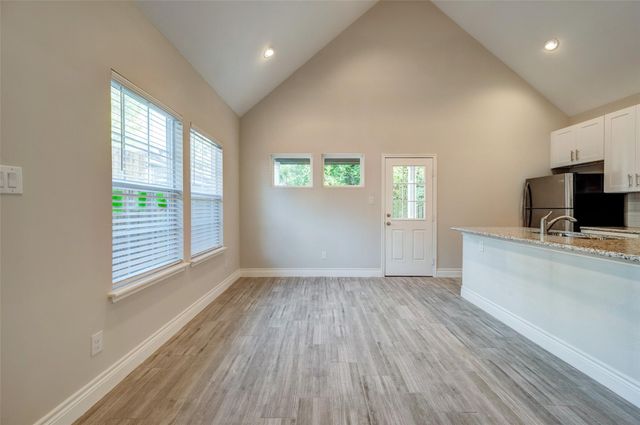 1213 Armstead Street A, Houston, TX 77009