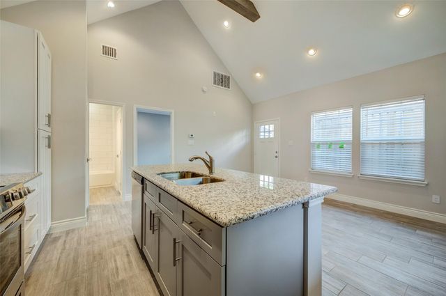 1213 Armstead Street A, Houston, TX 77009