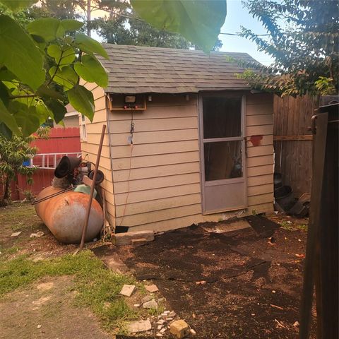 11960 Canal Street, Willis, TX 77318