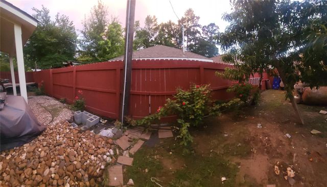 11960 Canal Street, Willis, TX 77318