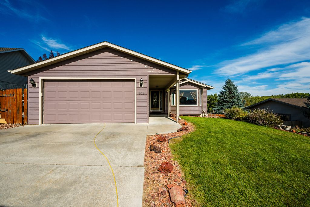 919 Erie Drive, Buffalo, WY 82834 photo 2