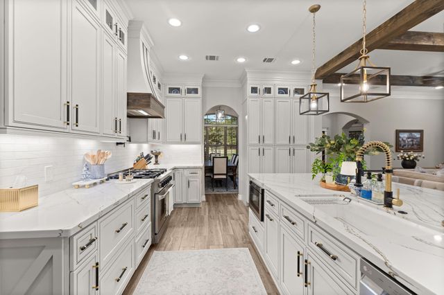 323 Mapleleaf Street, Magnolia, TX 77354