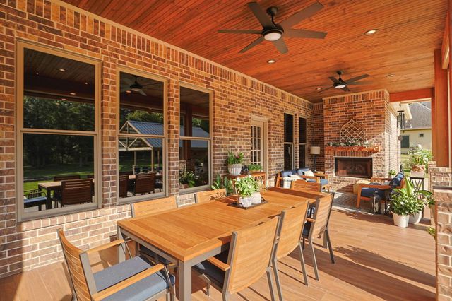 323 Mapleleaf Street, Magnolia, TX 77354