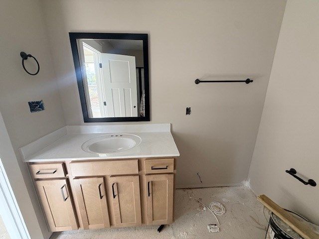 135 Illinois Ave, Oak Grove, KY 42262