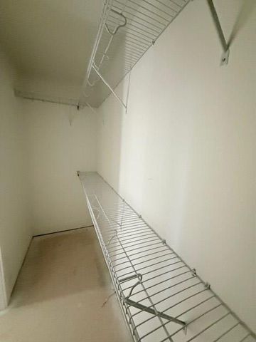 135 Illinois Ave, Oak Grove, KY 42262