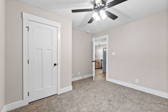 135 Illinois Ave, Oak Grove, KY 42262