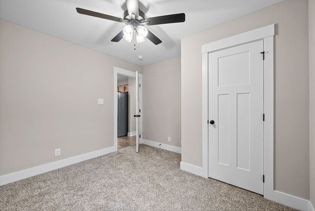 135 Illinois Ave, Oak Grove, KY 42262