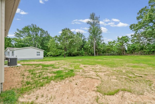 135 Illinois Ave, Oak Grove, KY 42262