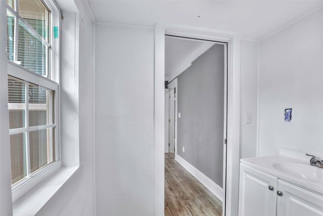 1005 N Neal Street, Commerce, TX 75428