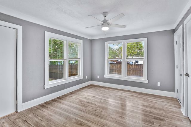 1005 N Neal Street, Commerce, TX 75428