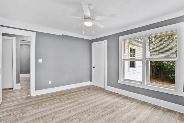 1005 N Neal Street, Commerce, TX 75428