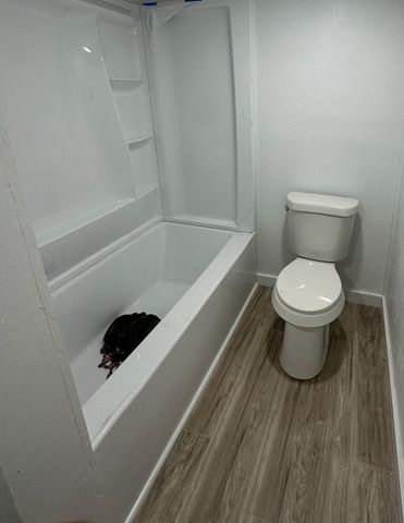 1005 N Neal Street, Commerce, TX 75428