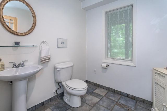 15 Cox Drive, Warwick, NY 10990