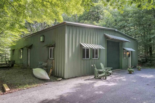 15 Cox Drive, Warwick, NY 10990