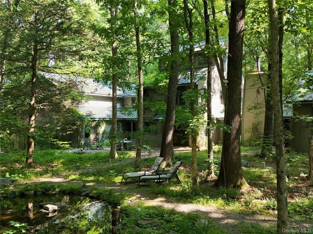 15 Cox Drive, Warwick, NY 10990