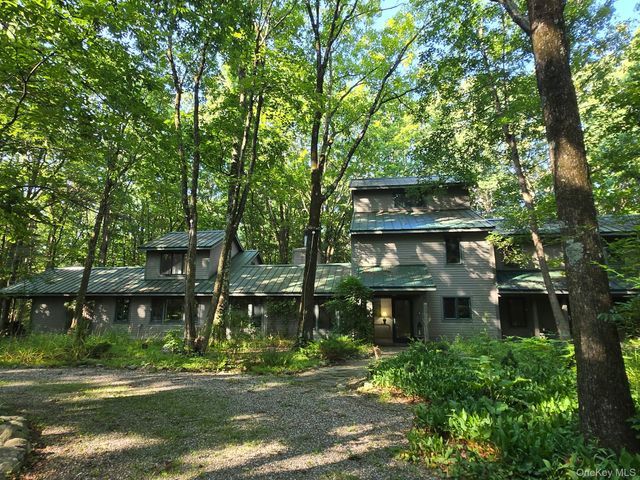 15 Cox Drive, Warwick, NY 10990