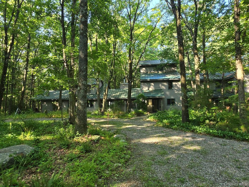 15 Cox Drive, Warwick, NY 10990