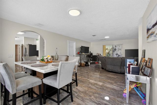 16663 89th Place N, Loxahatchee, FL 33470