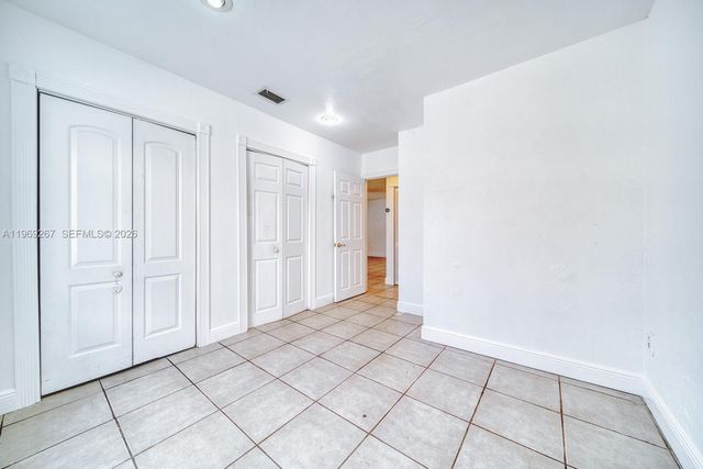 2171 SW 21st St, Miami, FL 33145