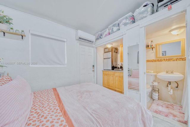 2171 SW 21st St, Miami, FL 33145