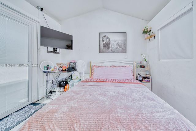 2171 SW 21st St, Miami, FL 33145