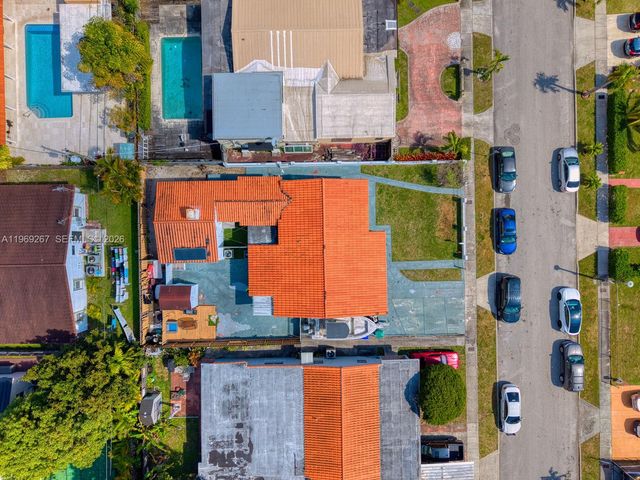 2171 SW 21st St, Miami, FL 33145