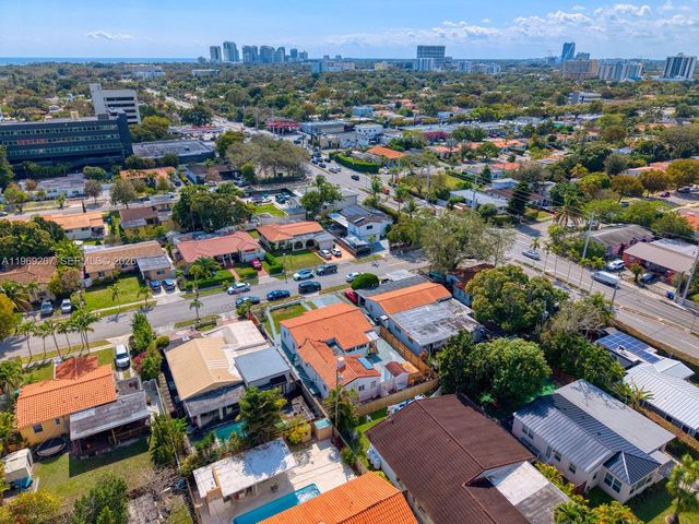 2171 SW 21st St, Miami, FL 33145