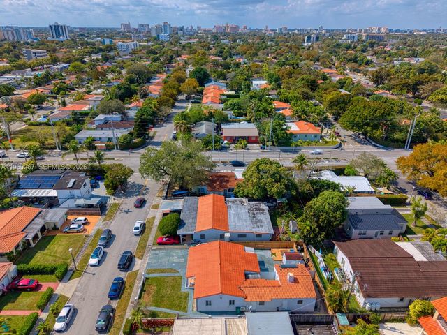 2171 SW 21st St, Miami, FL 33145