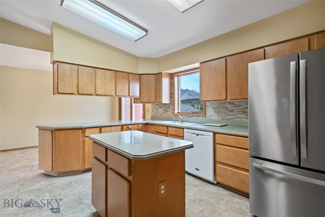 1425 Bluebird Lane, Bozeman, MT 59715