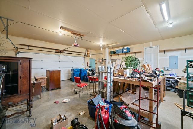 1425 Bluebird Lane, Bozeman, MT 59715