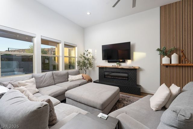 68 Alta Cascata Place, Henderson, NV 89011