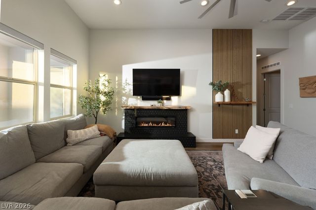 68 Alta Cascata Place, Henderson, NV 89011