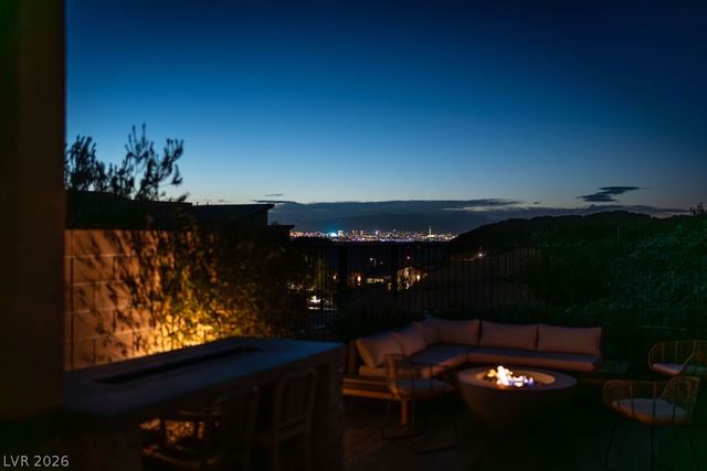 68 Alta Cascata Place, Henderson, NV 89011