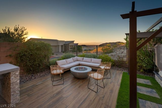 68 Alta Cascata Place, Henderson, NV 89011