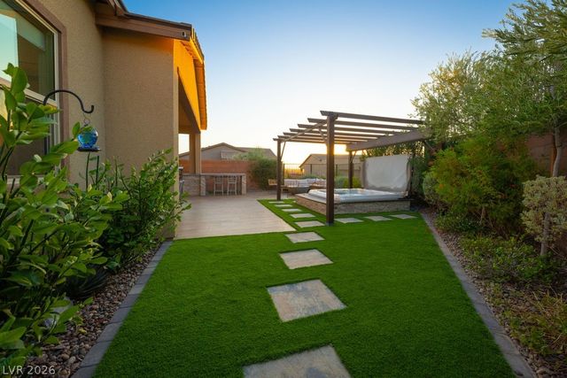 68 Alta Cascata Place, Henderson, NV 89011