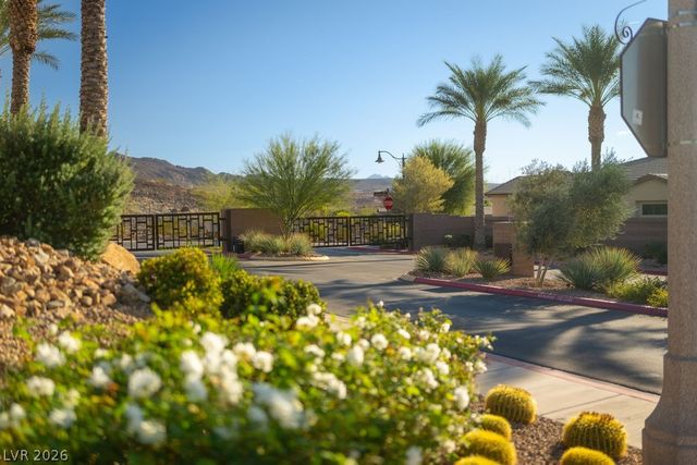 68 Alta Cascata Place, Henderson, NV 89011