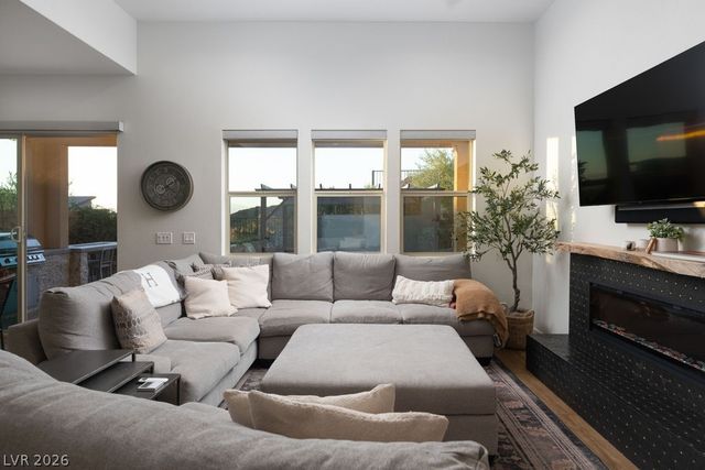 68 Alta Cascata Place, Henderson, NV 89011