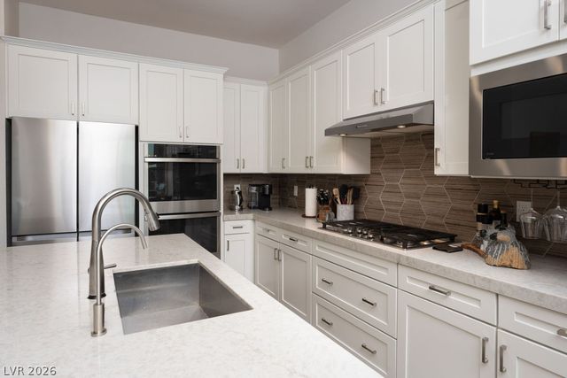 68 Alta Cascata Place, Henderson, NV 89011