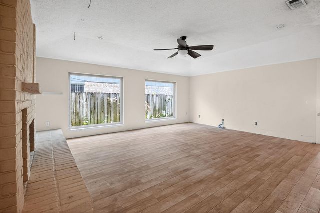 6923 Kearney Drive, Richmond, TX 77469