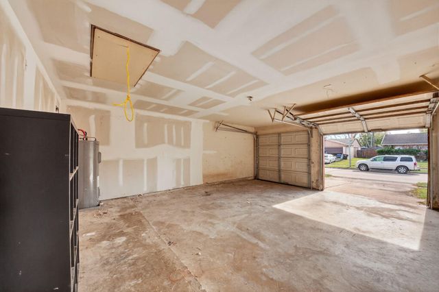 6923 Kearney Drive, Richmond, TX 77469