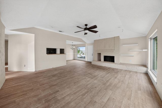 6923 Kearney Drive, Richmond, TX 77469