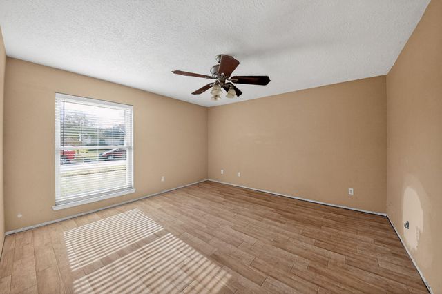 6923 Kearney Drive, Richmond, TX 77469